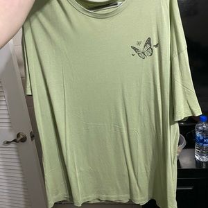 American Eagle green butterfly shirt L/XL